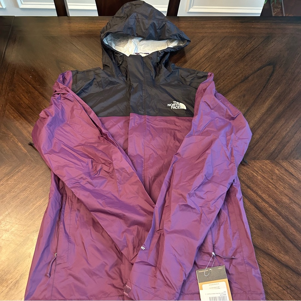 The North Face Men’s Venture 2 Waterproof Hooded Rain Jacket, Boysenberry New